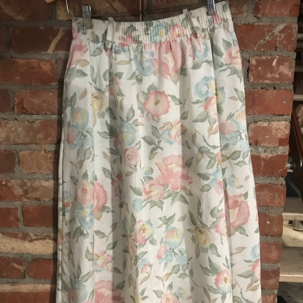 Floral pencil skirt